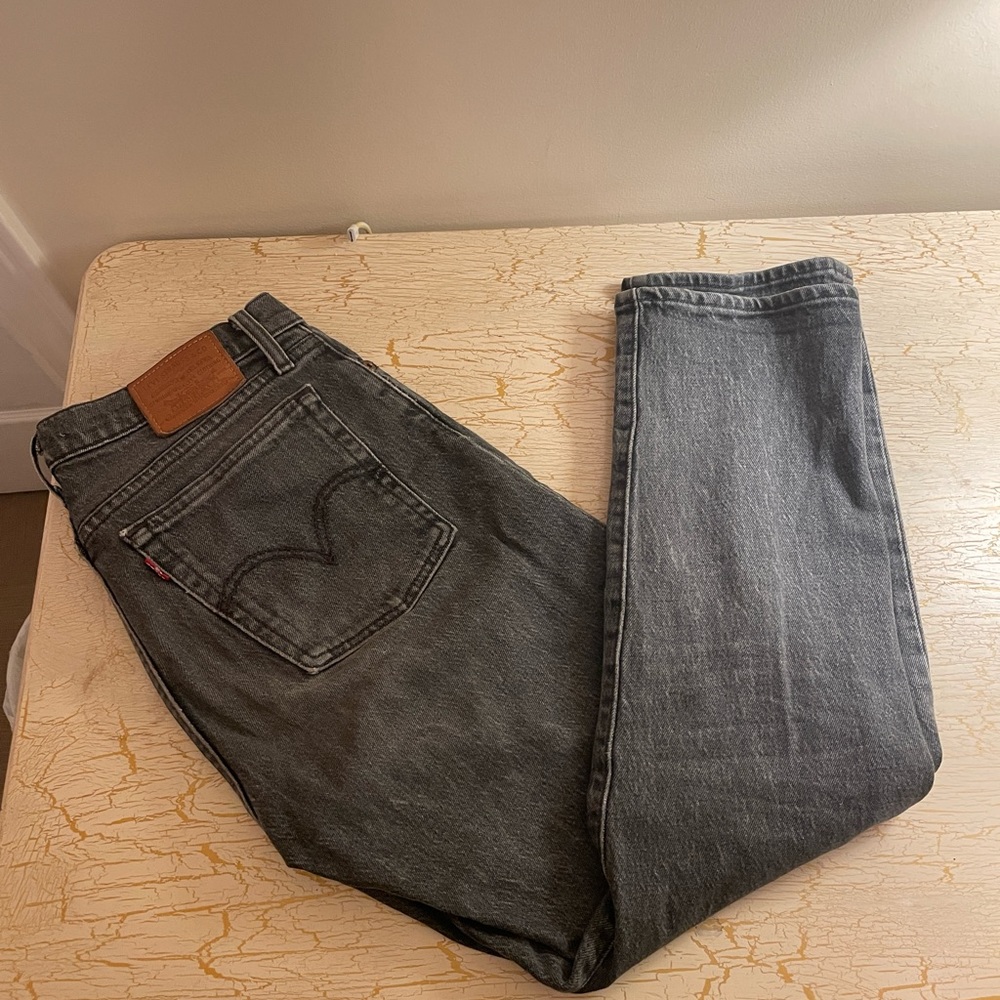 Levi’s Wedgie Straight Jeans Size 26 Gray Grey Wash